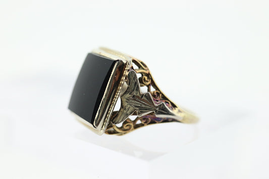 14k ONYX ring. ONYX Modern and Slim Picture Frame Rectangle Onyx signet ring. Mourning Ring Sz 3 stock(126/50)