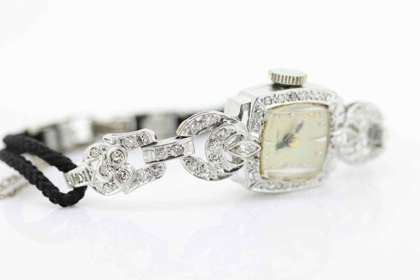 Hamilton watch. Hamilton Platinum and Diamond manual Ladies wristwatch. Platinum Diamond Cable Mechanical watch. st(425/50)