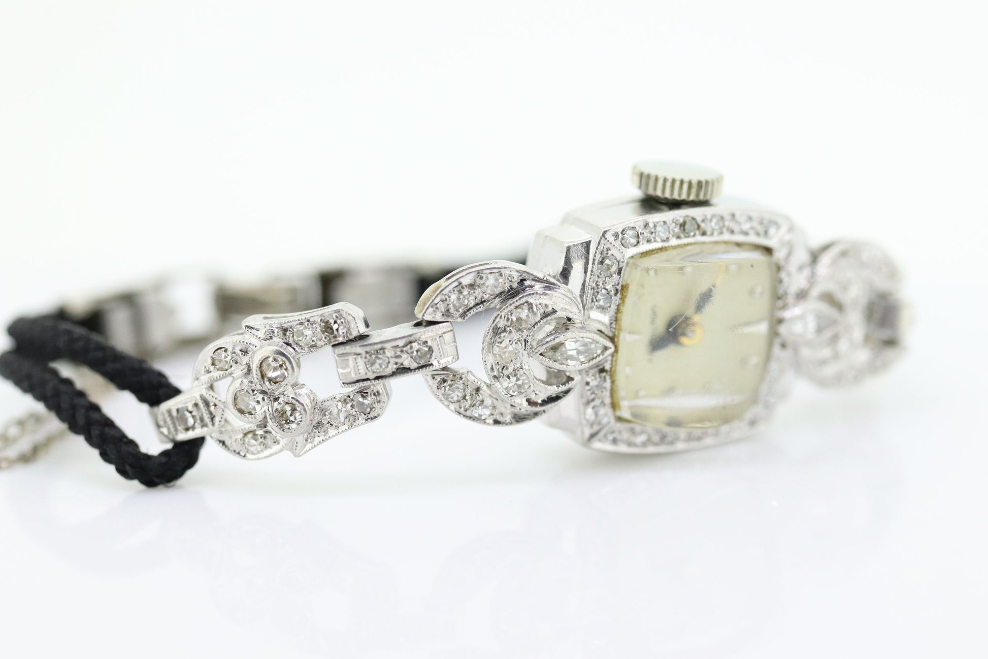 Hamilton watch. Hamilton Platinum and Diamond manual Ladies wristwatch. Platinum Diamond Cable Mechanical watch. st(425/50)