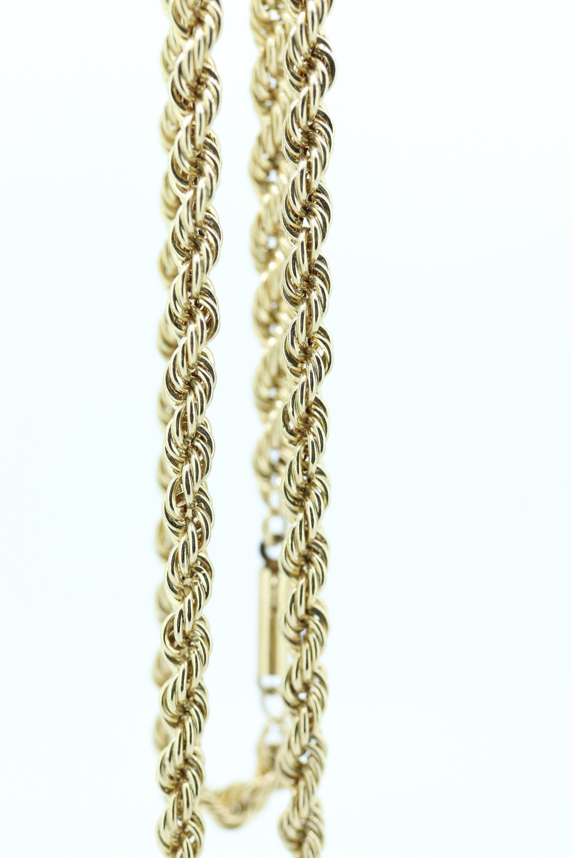 14k Rope Necklace. 14k Yellow Gold Hollow ROPE necklace. Twisted ROPE Necklace 16in 4mm wide st(308)