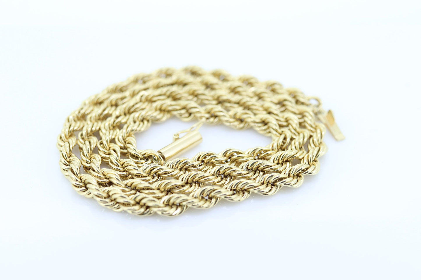14k Rope Necklace. 14k Yellow Gold Hollow ROPE necklace. Twisted ROPE Necklace 16in 4mm wide st(308)
