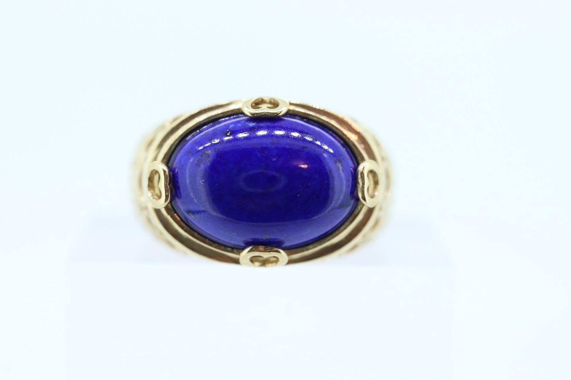 14k Blue Lapis Lazuli  Ring. 14k Yellow Gold Lapis bezel set into Heart setting. Very unique. St(137/50)