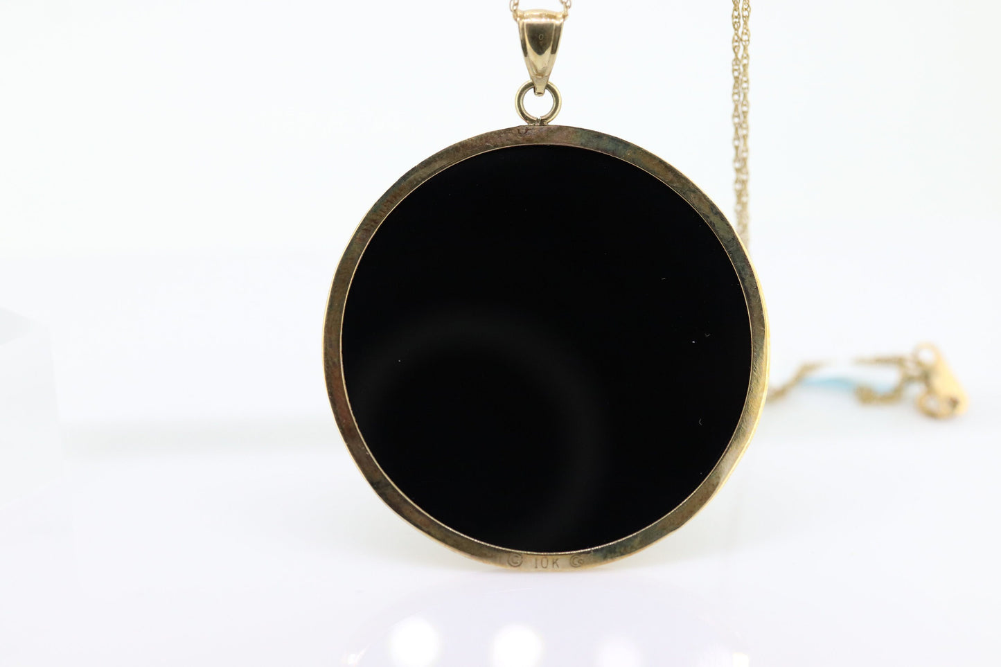 10k Filigree ONYX Pendant Medallion Necklace. 10k Gold Onyx Disk Floral Medallion Open Pendant. Round Disk Medallion Pendant. st(86)