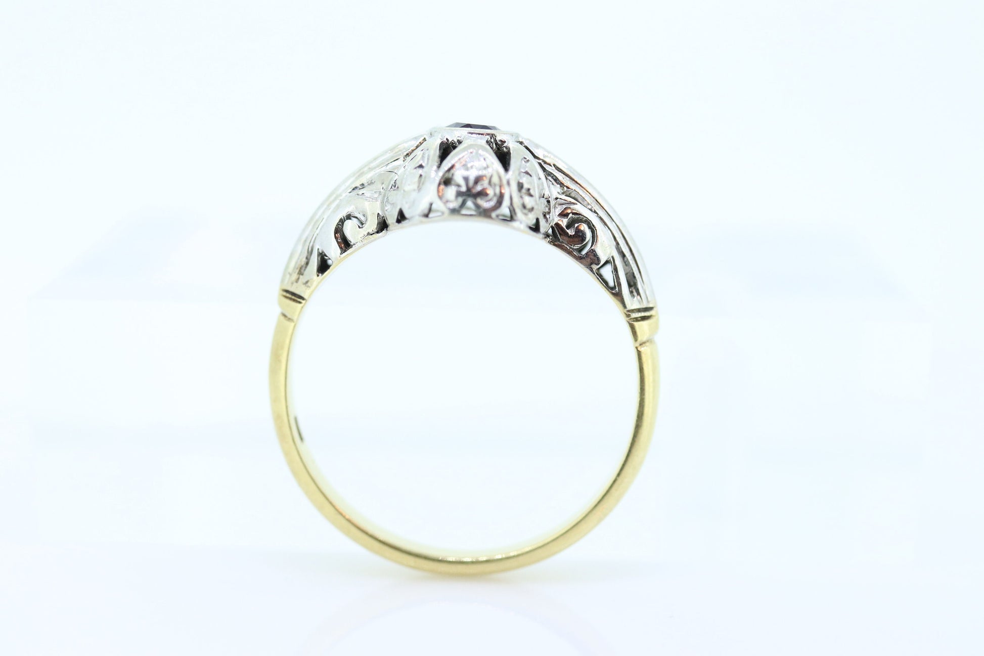 Art Deco Amethyst Ring. 18k White Gold Filigree Design. Engagement Ring from Art Deco 1920 Era. Statement band. February Stone