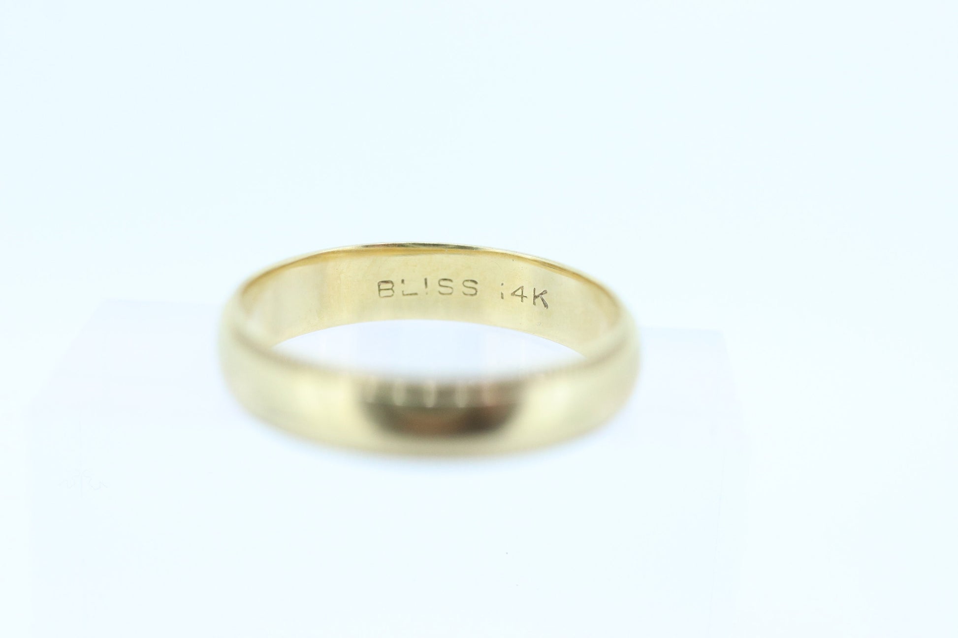BLISS bros 14k Milgrain Wide BLISS Band. 14k Yellow Gold BLISS milgrain tracks ring. Sz 5.75 4mm wide. st(119)