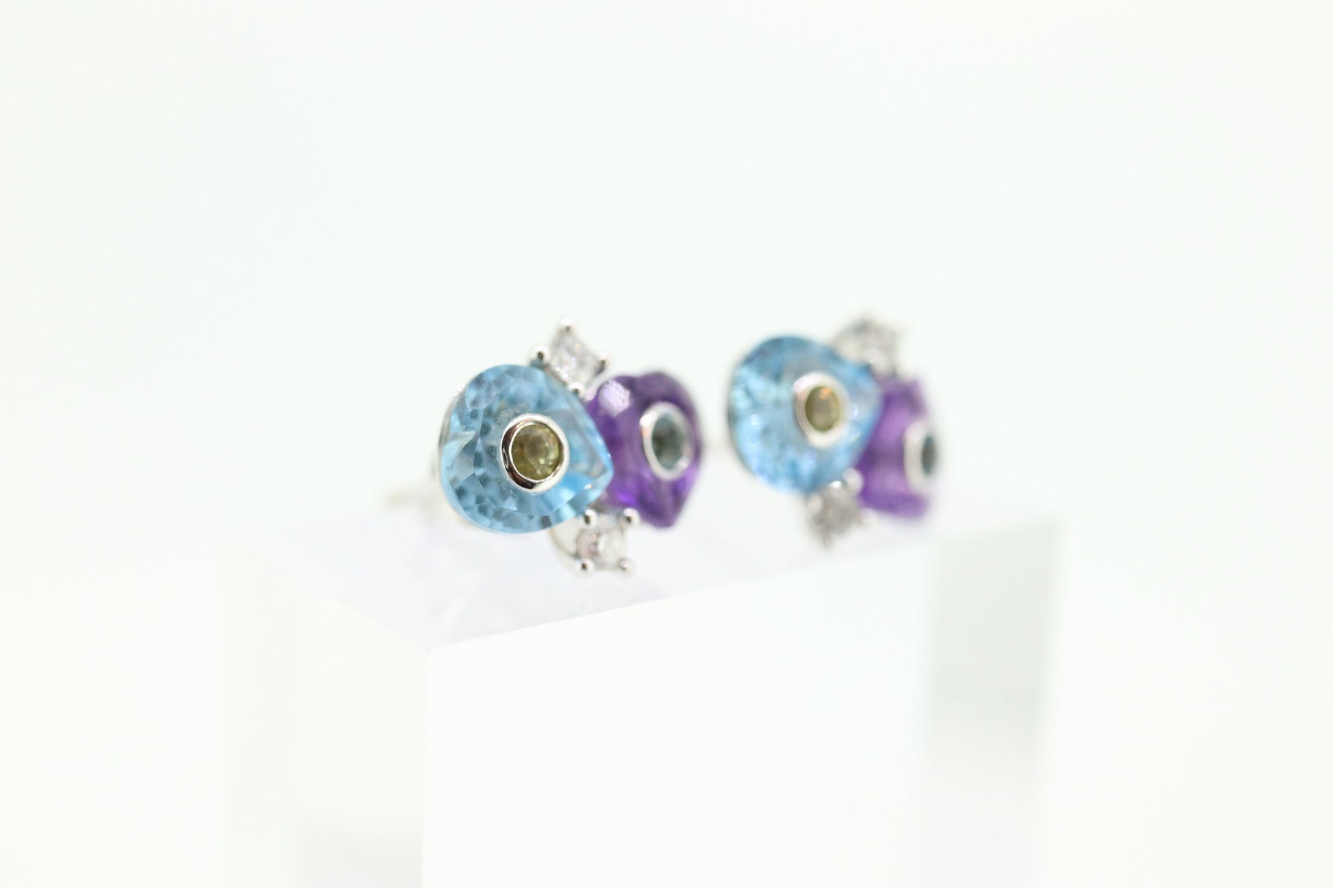 14k Amethyst and Topaz hearts and diamond stud earrings. Fun colorful earrings. st(92)
