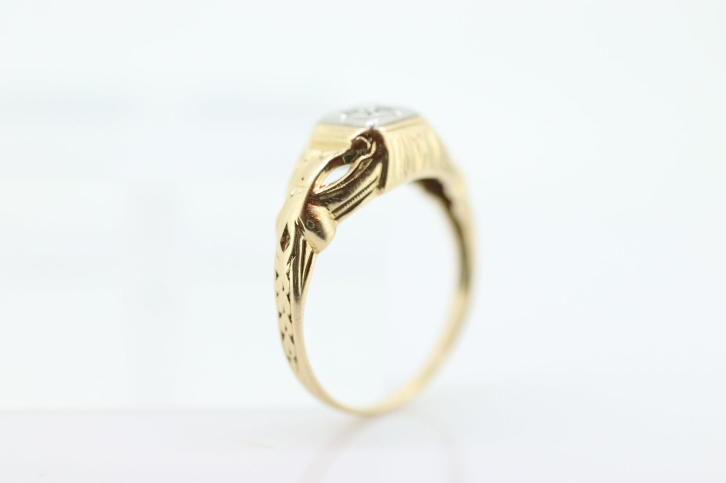 Art Deco Diamond Solitaire Ring. 14k Gold Old European Cut diamond floral Ring st(112)