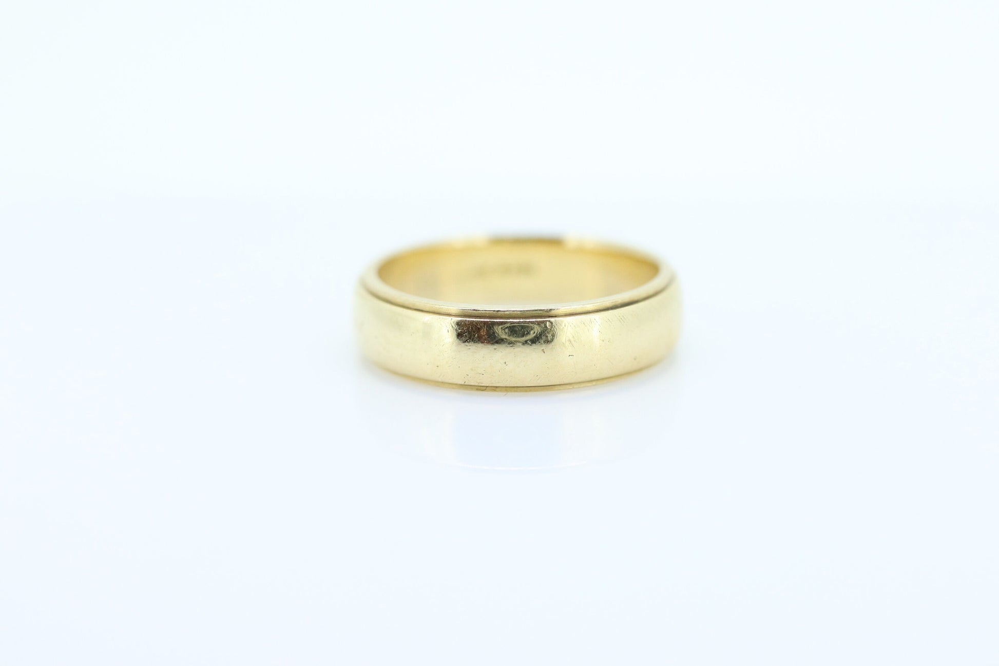 ARTCARVED JR Wood and Sons 14k Gold wide wedding band Ring Sz 4.75