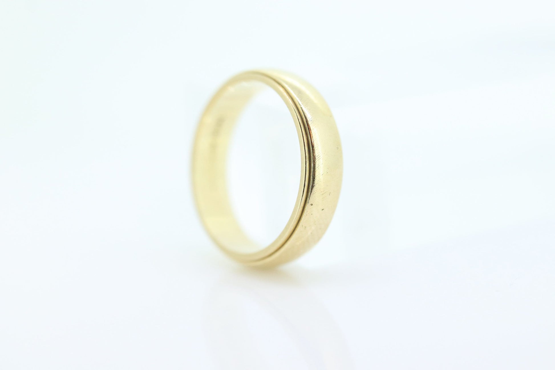 ARTCARVED JR Wood and Sons 14k Gold wide wedding band Ring Sz 4.75