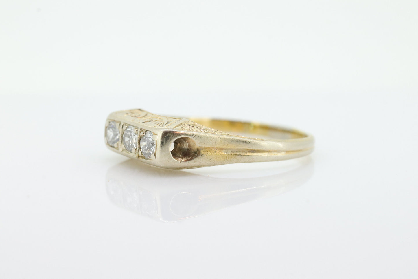 Art Deco Triple Twin Diamond ring. 18k White Gold Engraved Journey Trilogy Trio Ring. Three diamond band. st(127)