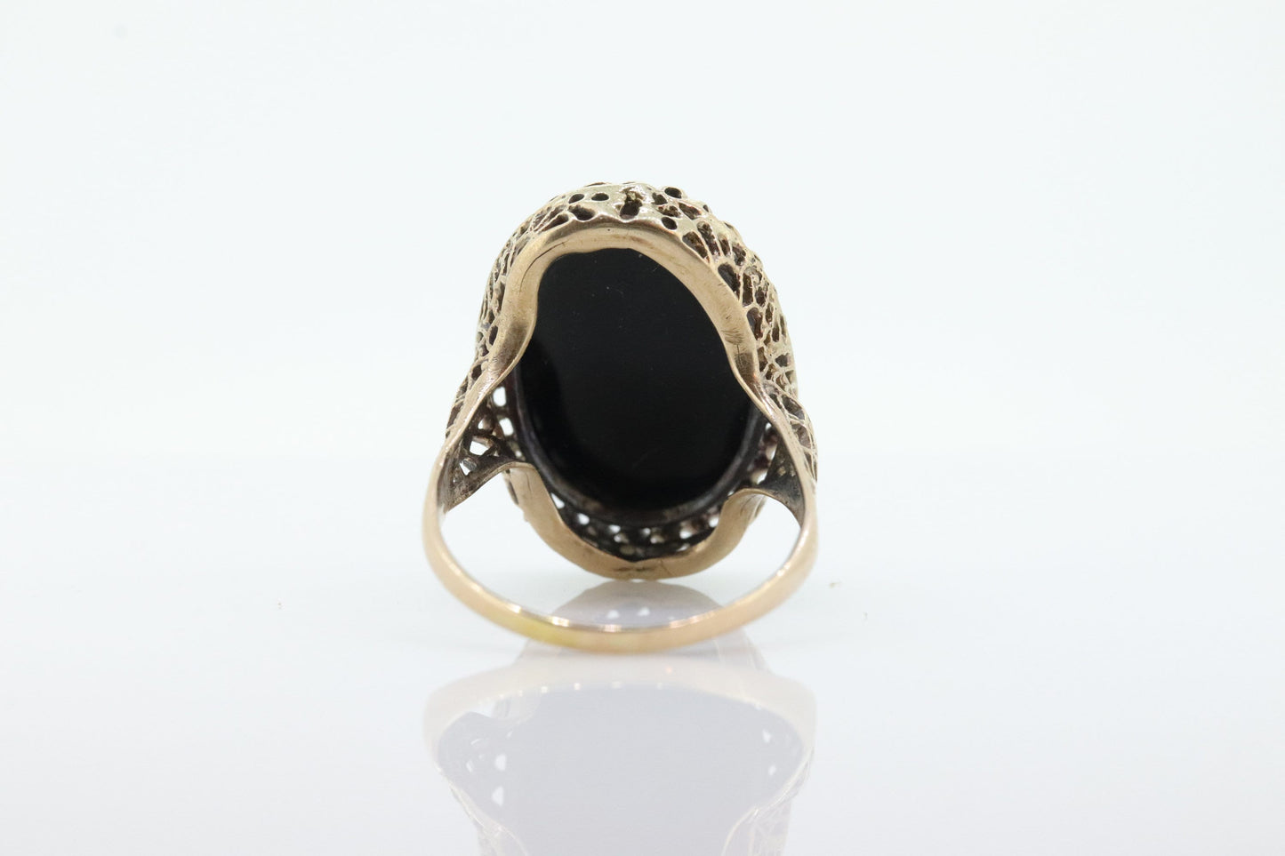 10k Onyx Ring. 10k Yellow Gold Open Scroll Filigree Design. Onyx Mourning ring. stock(110)