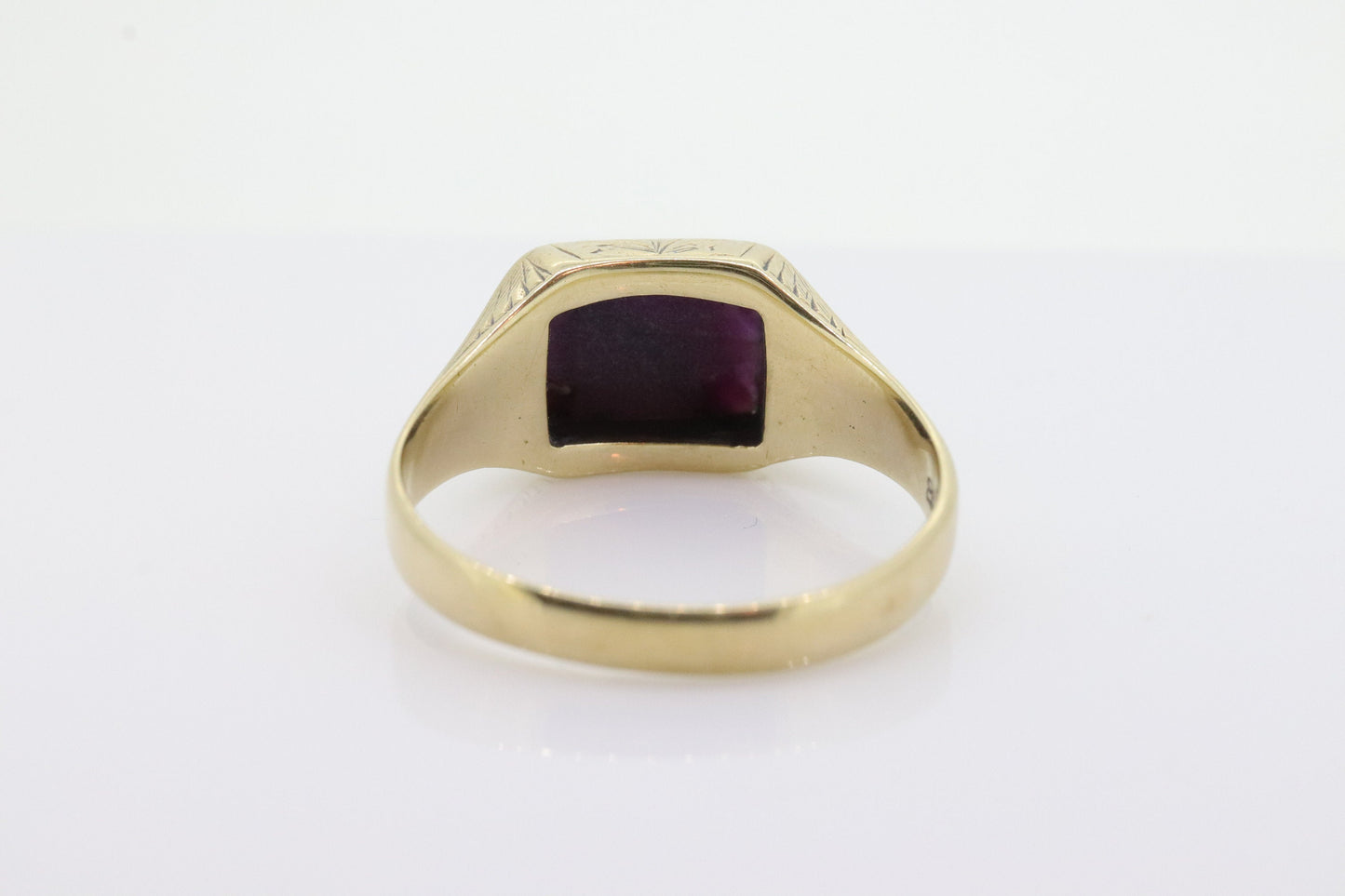 10k SUGILITE Purple bezel ring. Antique engraved 10k Rectangle Purple Sugilite bezel set in a Heavy shank. SZ 11 5.1grams