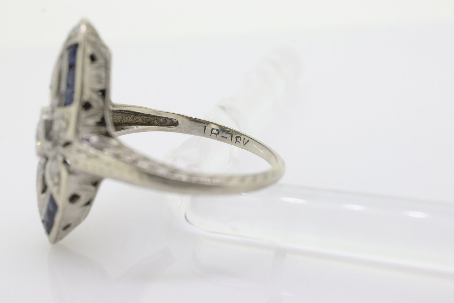 Antique Shield daisy ring. 18k diamond and sapphire shield ring. 18k Art Deco diamond filigree signet flower ring. st(245)