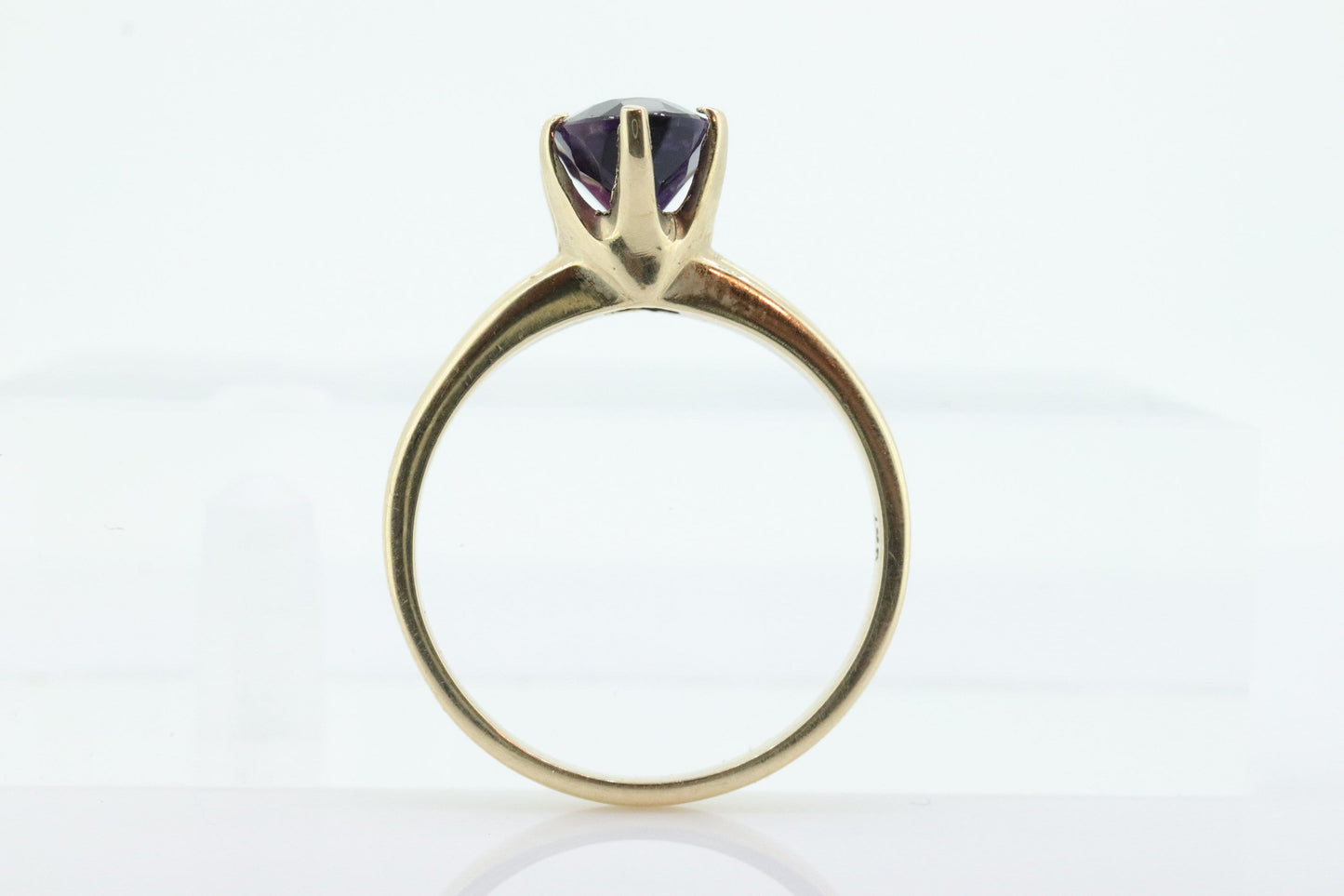 10k Amethyst Victorian ring. Crown Setting Oval Amethyst. Statement band. 10k Gold Amethyst. st(84)