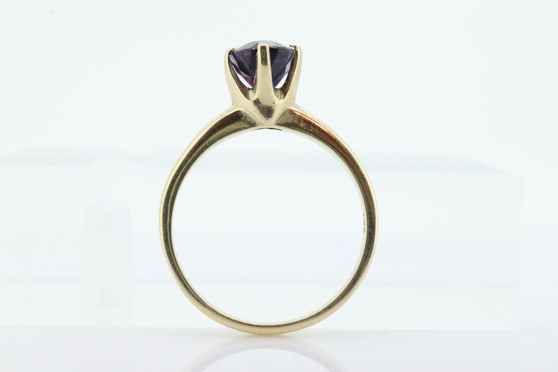 10k Amethyst Victorian ring. Crown Setting Oval Amethyst. Statement band. 10k Gold Amethyst. st(84)