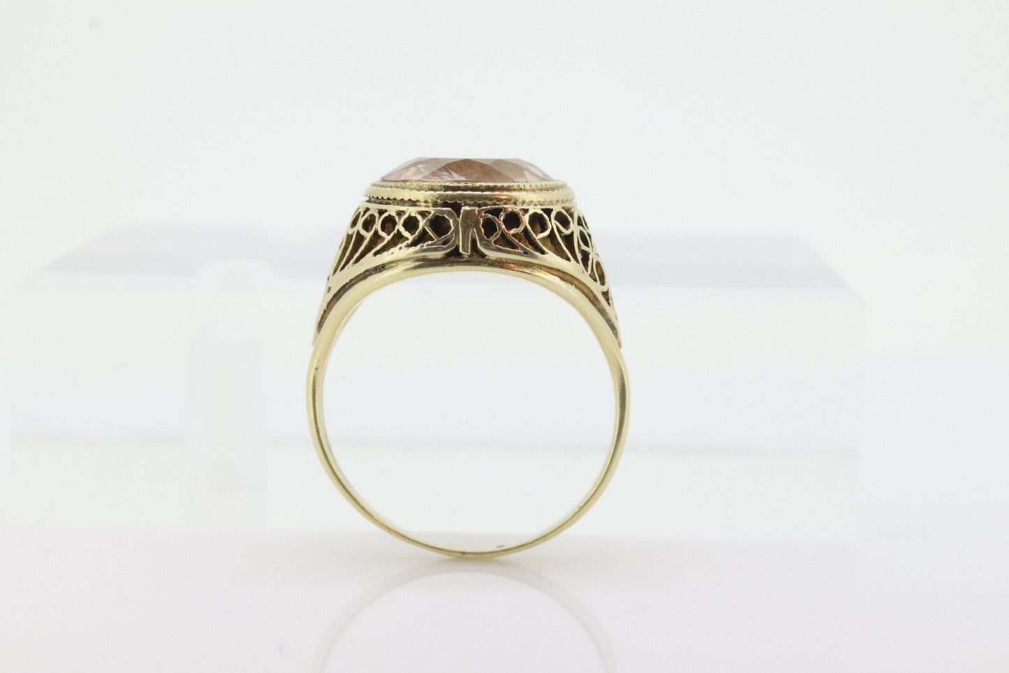 Antique 14k Gold Art Deco Morganite ring. Natural Morganite bezel set filigree ring. st(105)