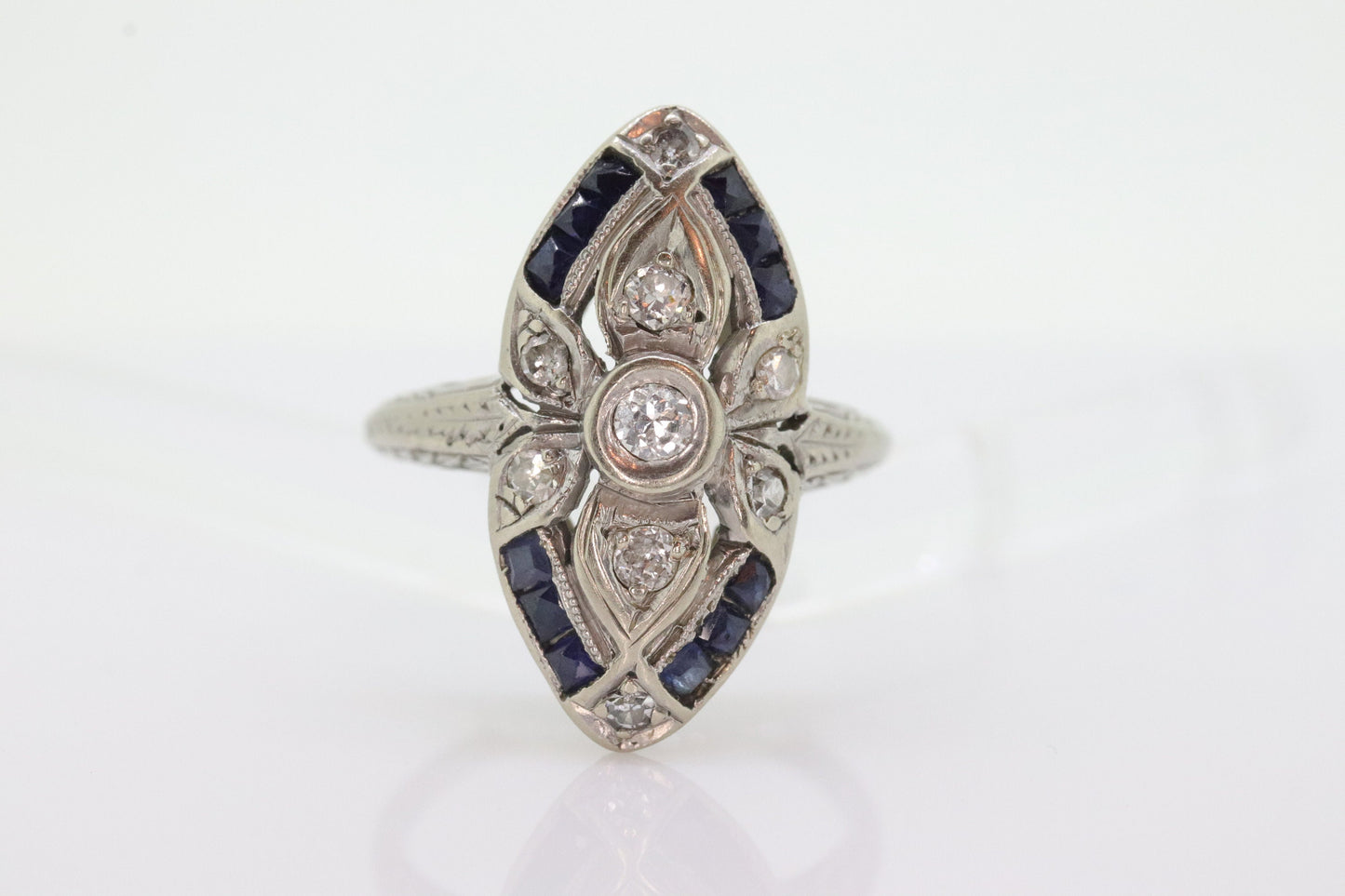 Antique Shield daisy ring. 18k diamond and sapphire shield ring. 18k Art Deco diamond filigree signet flower ring. st(245)