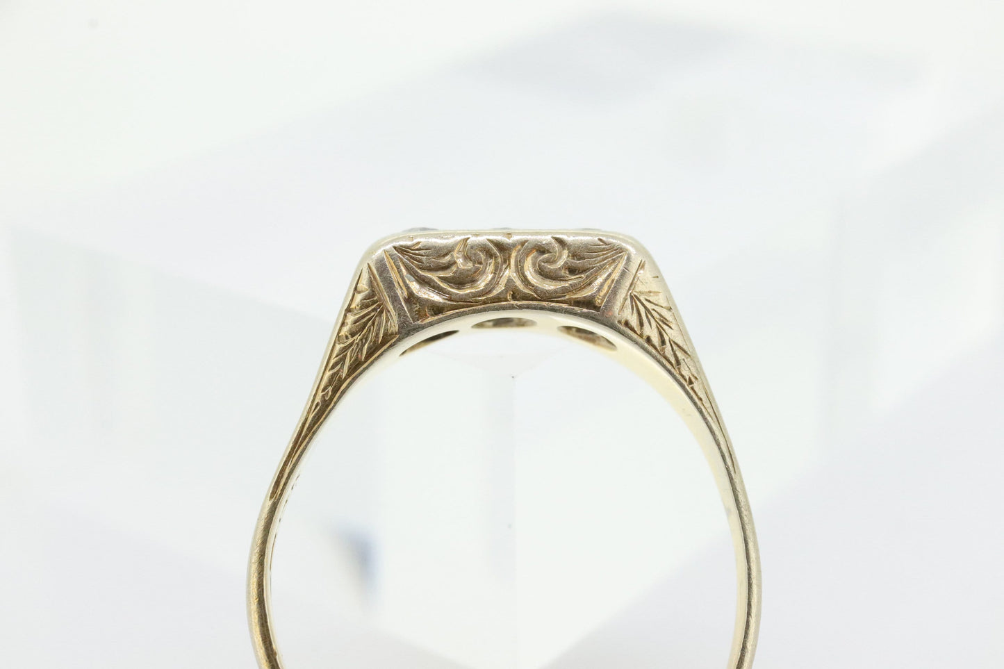 Art Deco Triple Twin Diamond ring. 18k White Gold Engraved Journey Trilogy Trio Ring. Three diamond band. st(127)
