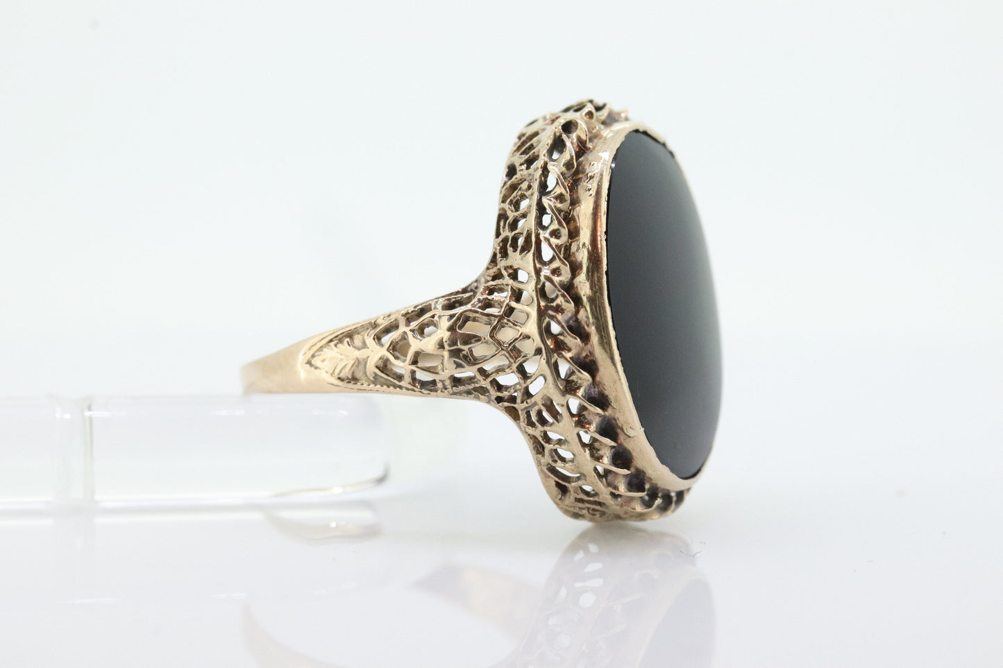 10k Onyx Ring. 10k Yellow Gold Open Scroll Filigree Design. Onyx Mourning ring. stock(110)