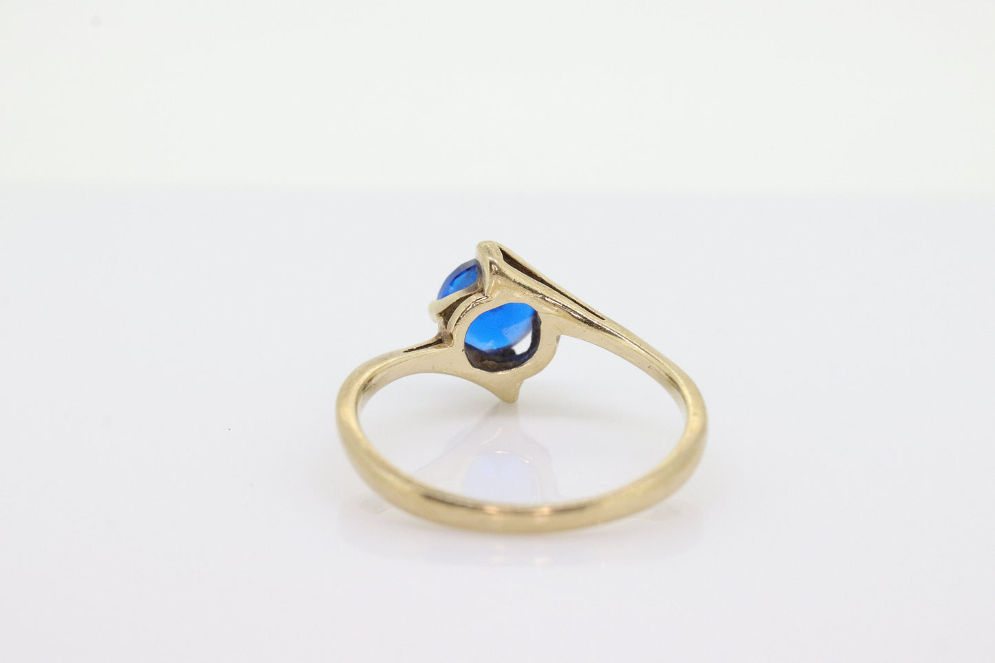 10k Round Blue Spinel ring. 10k Yellow Gold Blue Spinel Solitaire Ring