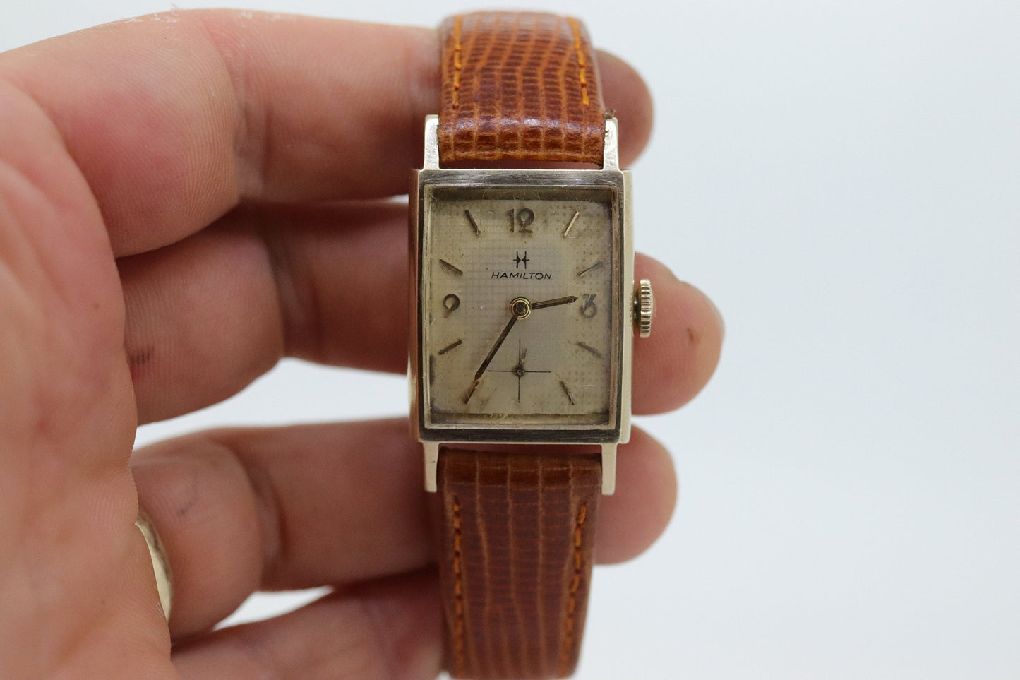 HAMILTON Watch. 14k Yellow Gold Rectangle Hamilton wristwatch
