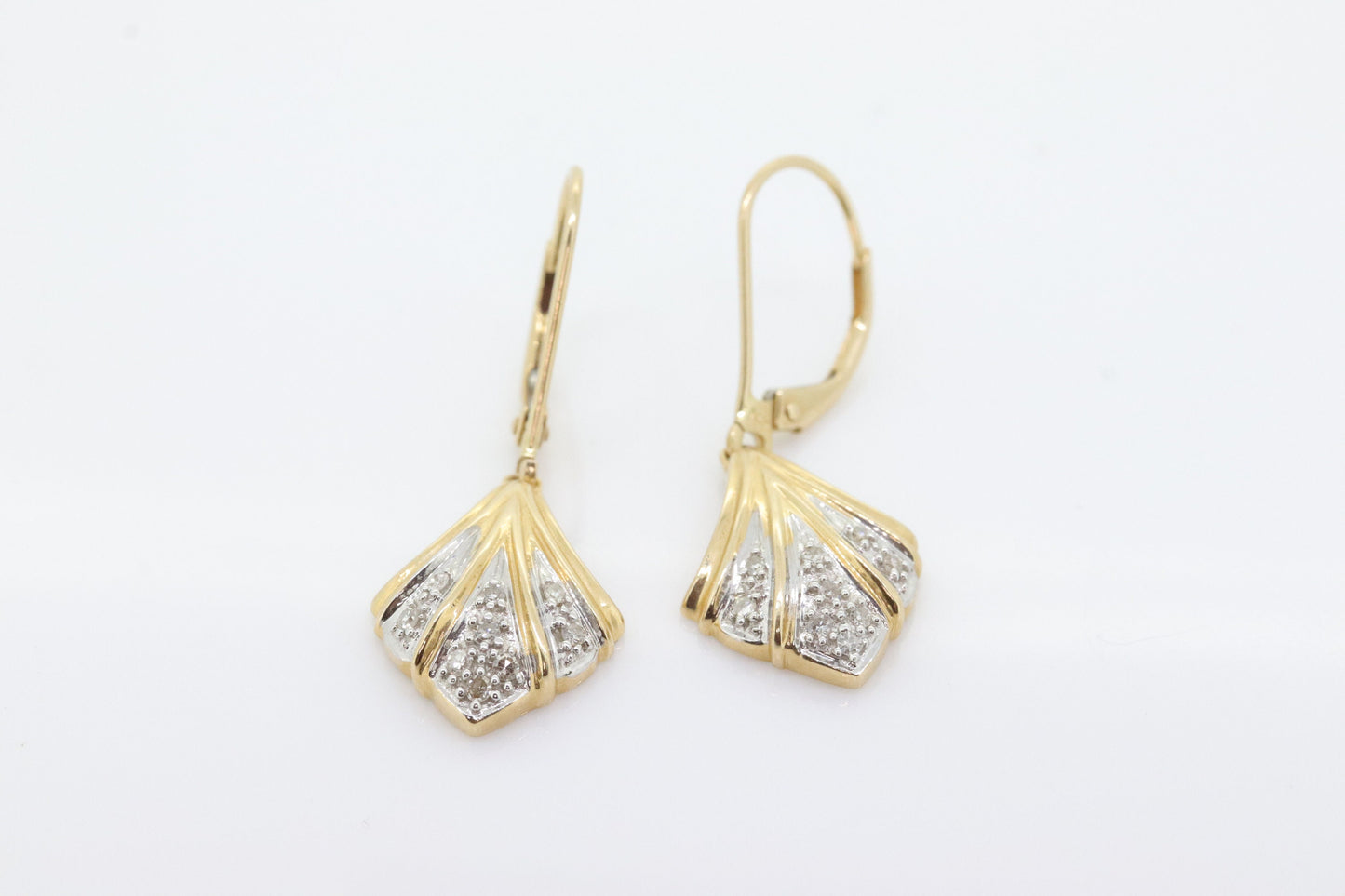 Diamond Earrings. Diamond Dangle Earrings. Diamond Shell Earrings. Earrings With Diamonds 14k Diamond Earrings St(109/25)