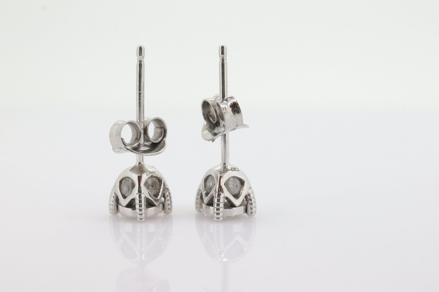 Diamond stud earrings. 14k Diamond Solitaire earrings. Diamond encrusted earrings. Certified. st(81)