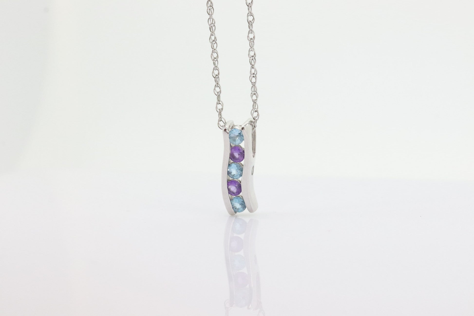 14k Blue TOPAZ and Amethyst Pendant. High quality CANDY Journey pendant. Italian. 14k cable Chain Necklace. st(80)