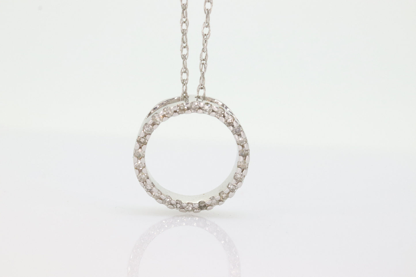 14K Diamond Circle of Life, Open Circle, Eternity Circle Diamond Pendant Necklace st(58)