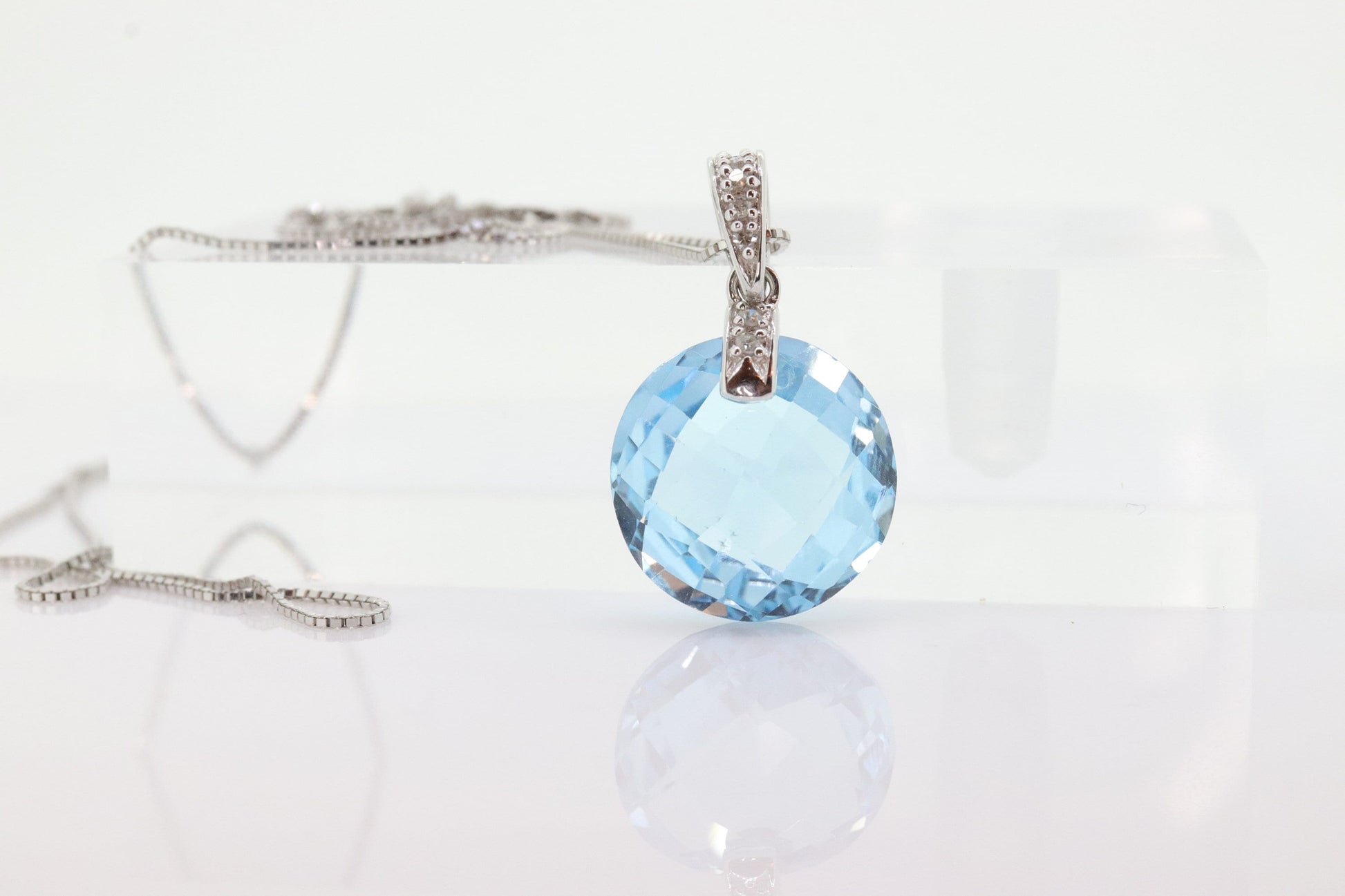 14k Blue TOPAZ and diamond Pendant. High quality drop CANDY pendant piece. Italian RCI. 14k Box Chain Necklace. st(100)