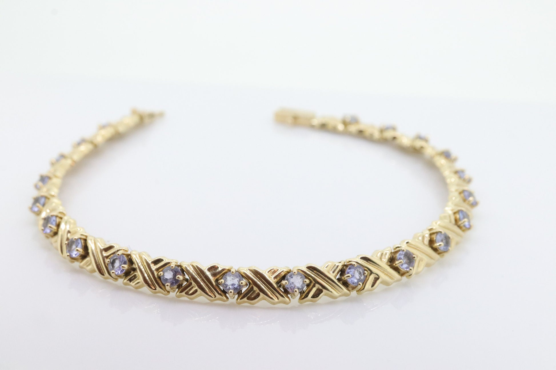 14k Tanzanite XOXO Bracelet. 14k Yellow Gold Kiss Hug Tanzanite Bracelet. 14k Tanzanite Tennis Bracelet. st(201)