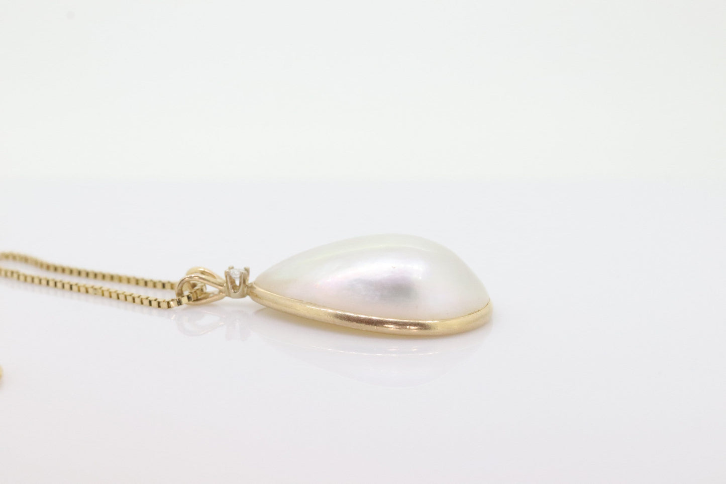 14k Large MABE Pearl Diamond Pendant. Leslies Jewelry Pendant. Mabe Pearl Drop pendant with box chain necklace. st(87)
