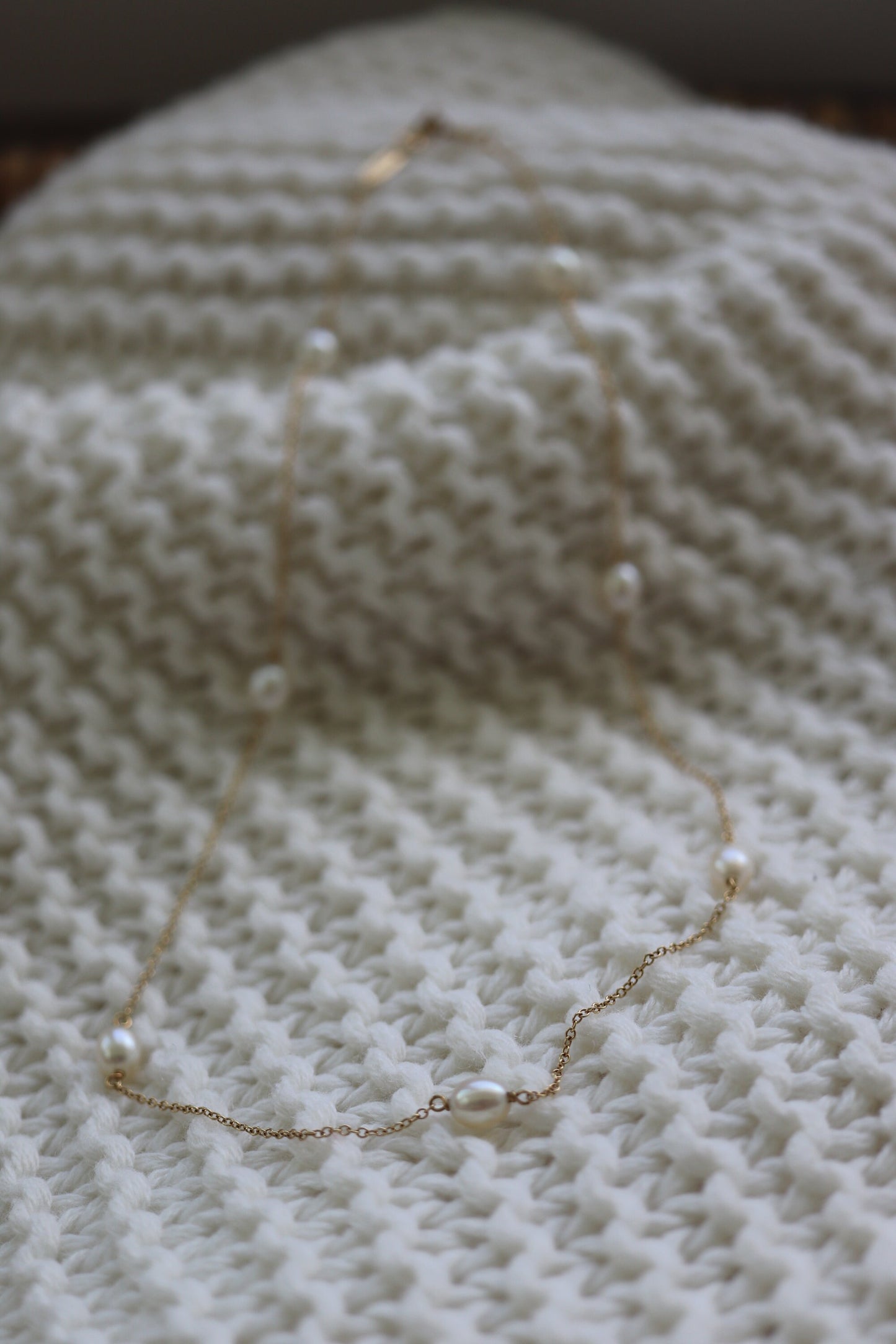 Tiffany & Co. 18k Gold Chain and Pearl Necklace. Pearls by the Yard. Marked 750 Elsa Peretti. st(426)
