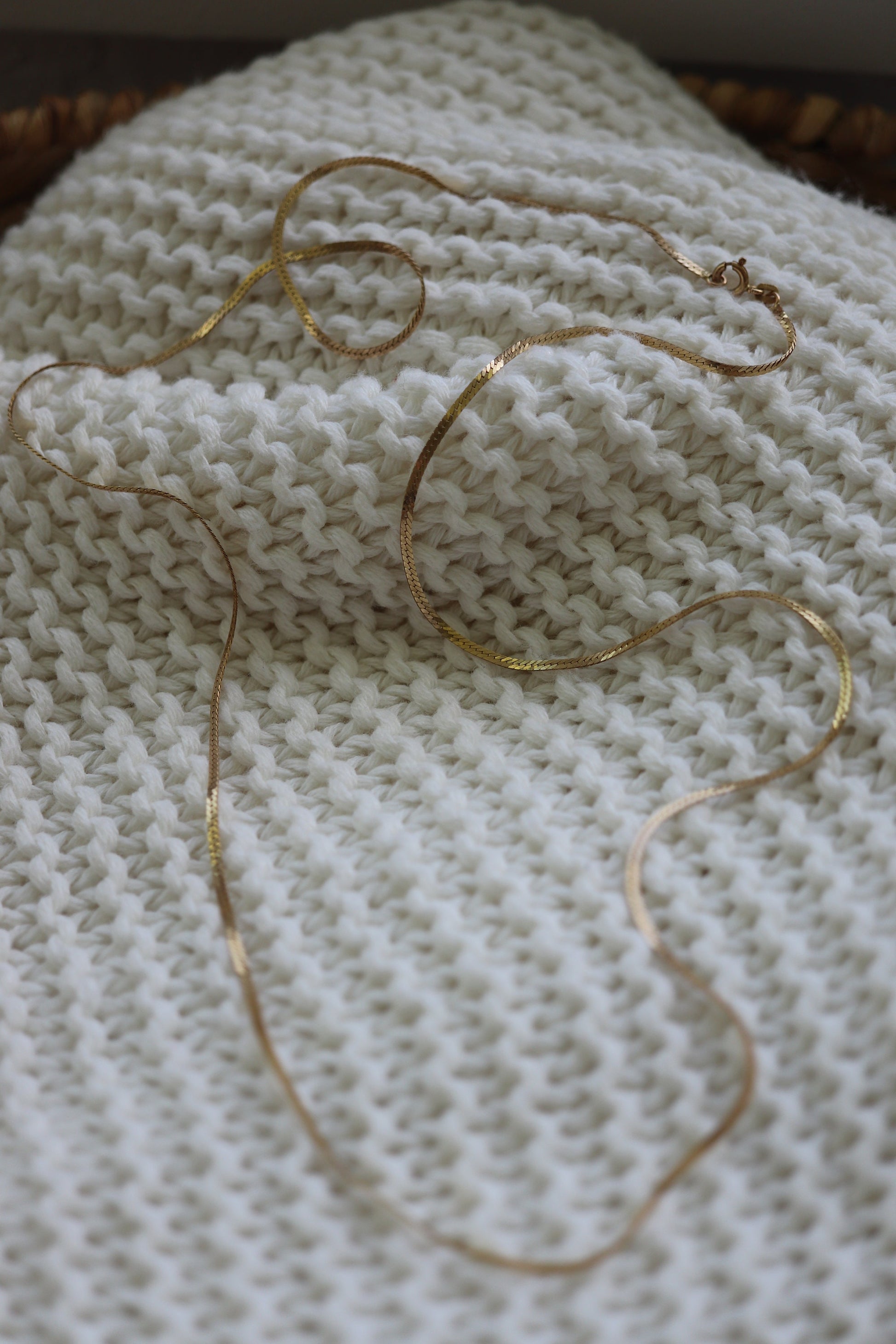 14k Herringbone Chain Necklace. 14k Yellow Gold Herringbone Long Chain. 2mm 30in 5.9gram st(41)