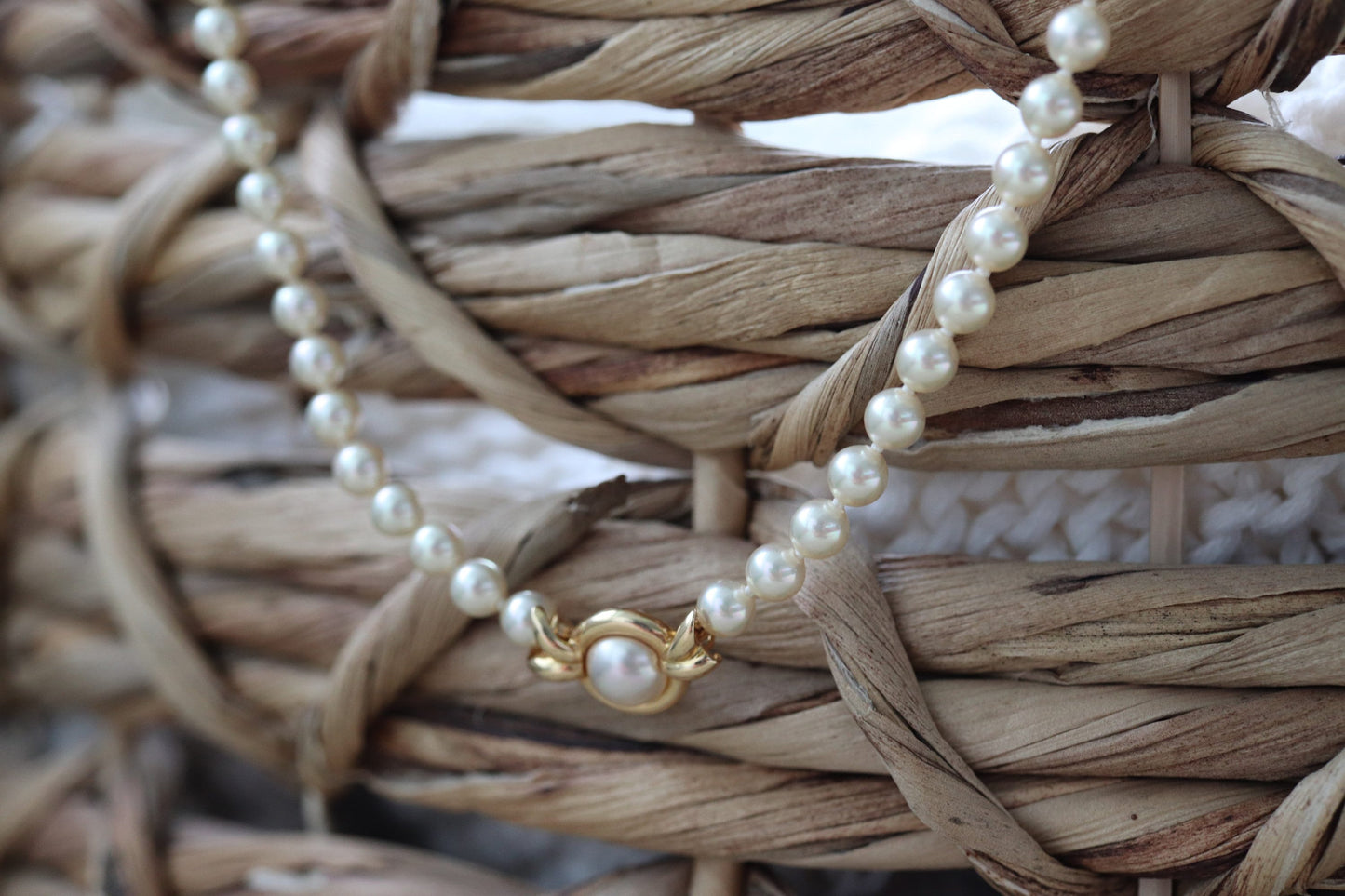 18k Akoya Pearl Necklace. High Quality Designer 18in length 5.5mm AKOYA pearls with warm hue. 18k PMS Designer Pearls necklace. st(115)