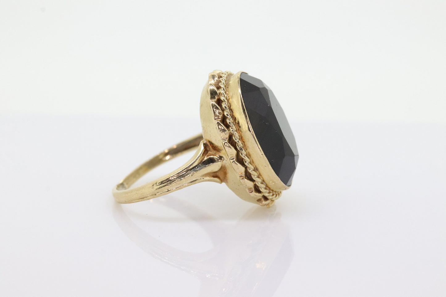 10k Smoky QUARTZ Large Bezel set ring. Large Oval Smokey Quartz Cocktail Cathedral ring(88)
