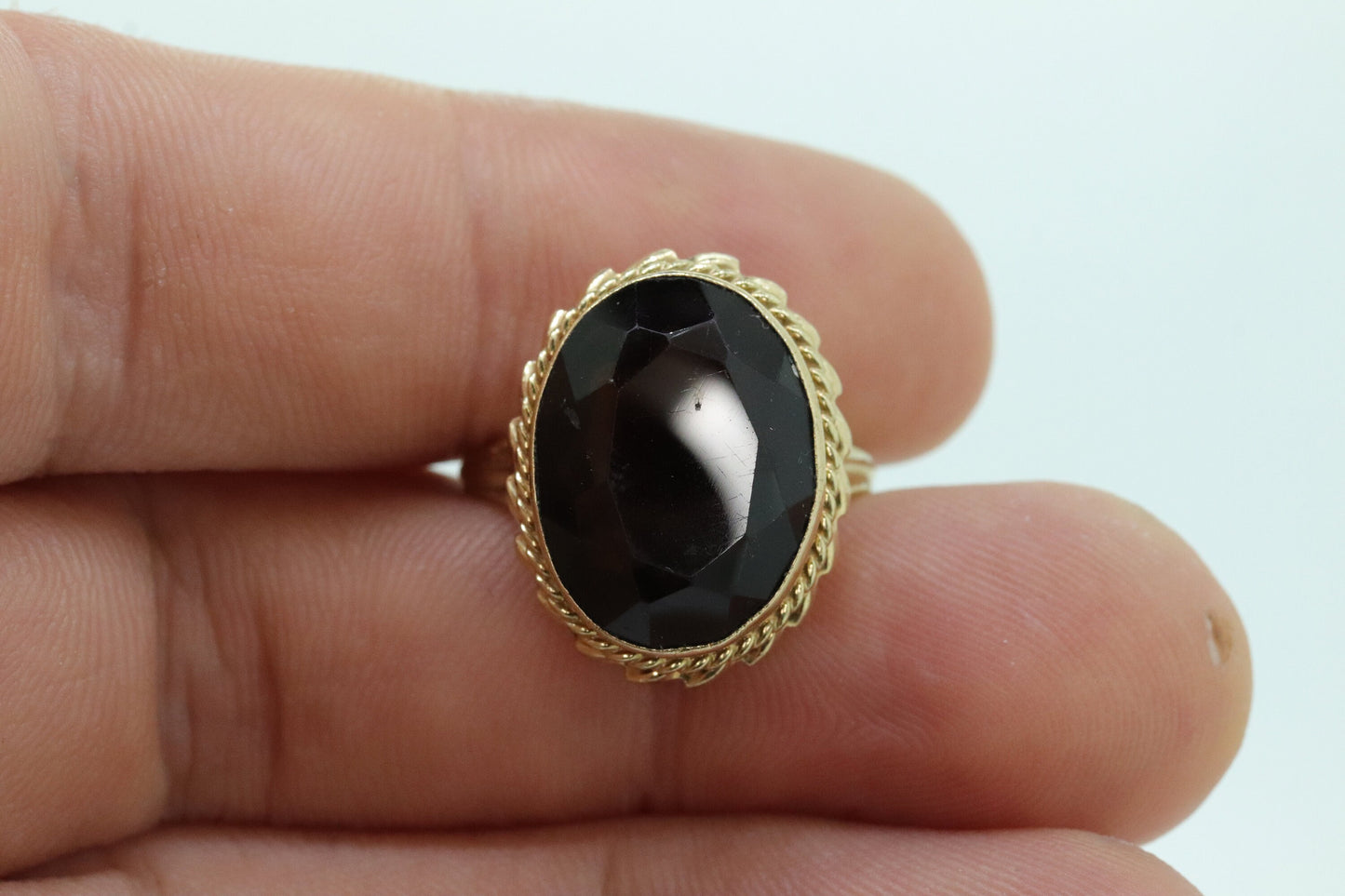 10k Smoky QUARTZ Large Bezel set ring. Large Oval Smokey Quartz Cocktail Cathedral ring(88)