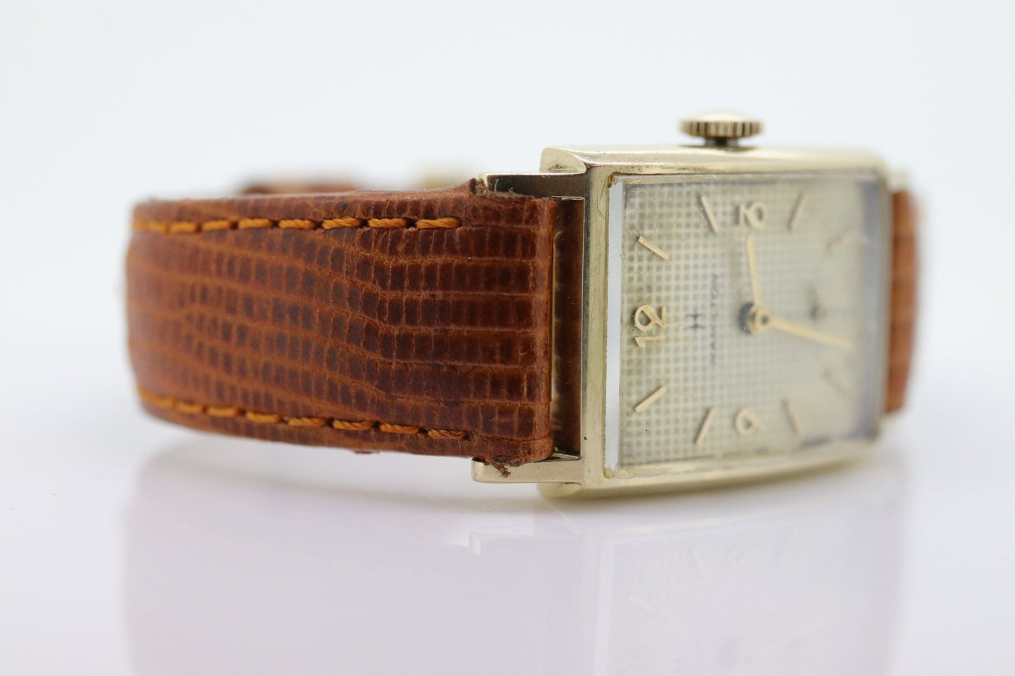 HAMILTON Watch. 14k Yellow Gold Rectangle Hamilton wristwatch