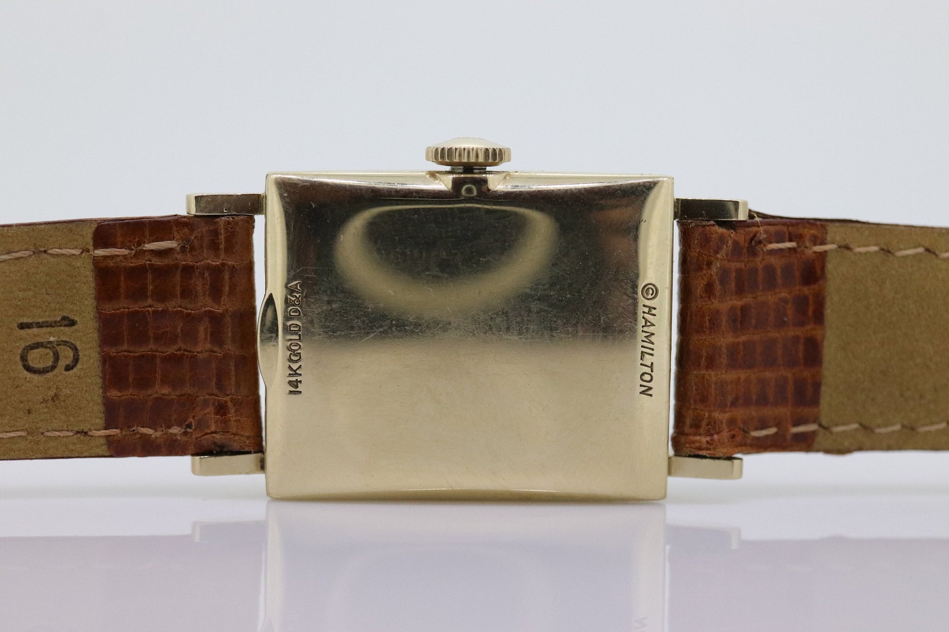 HAMILTON Watch. 14k Yellow Gold Rectangle Hamilton wristwatch