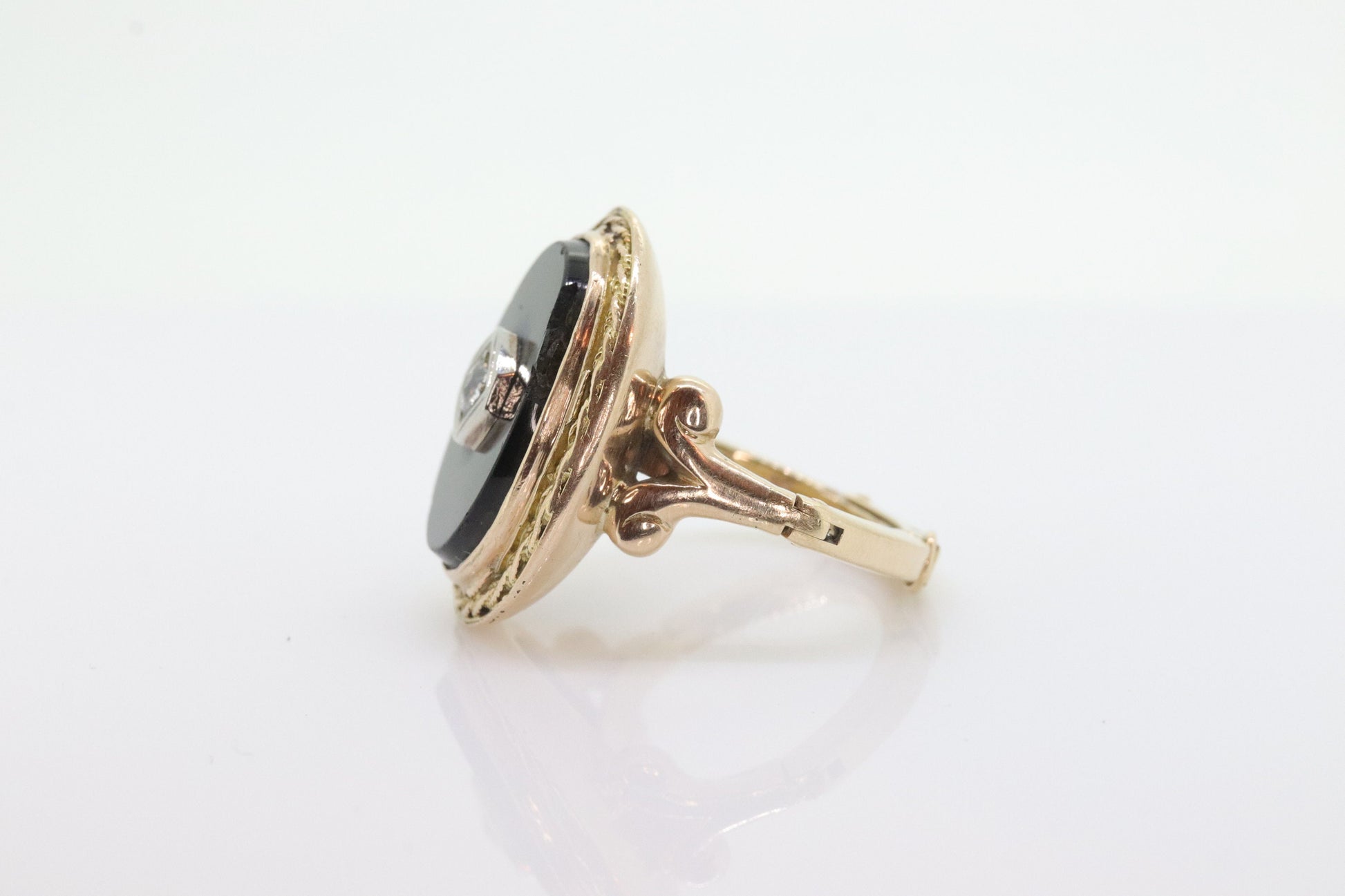 Onyx and Diamond Ring. Art Deco Onyx Bezel. 14k Gold Arthritic Knuckle Fit ring. Finger Fit 14k Shank. Adjustable Fat Knuckle ring. st(225)