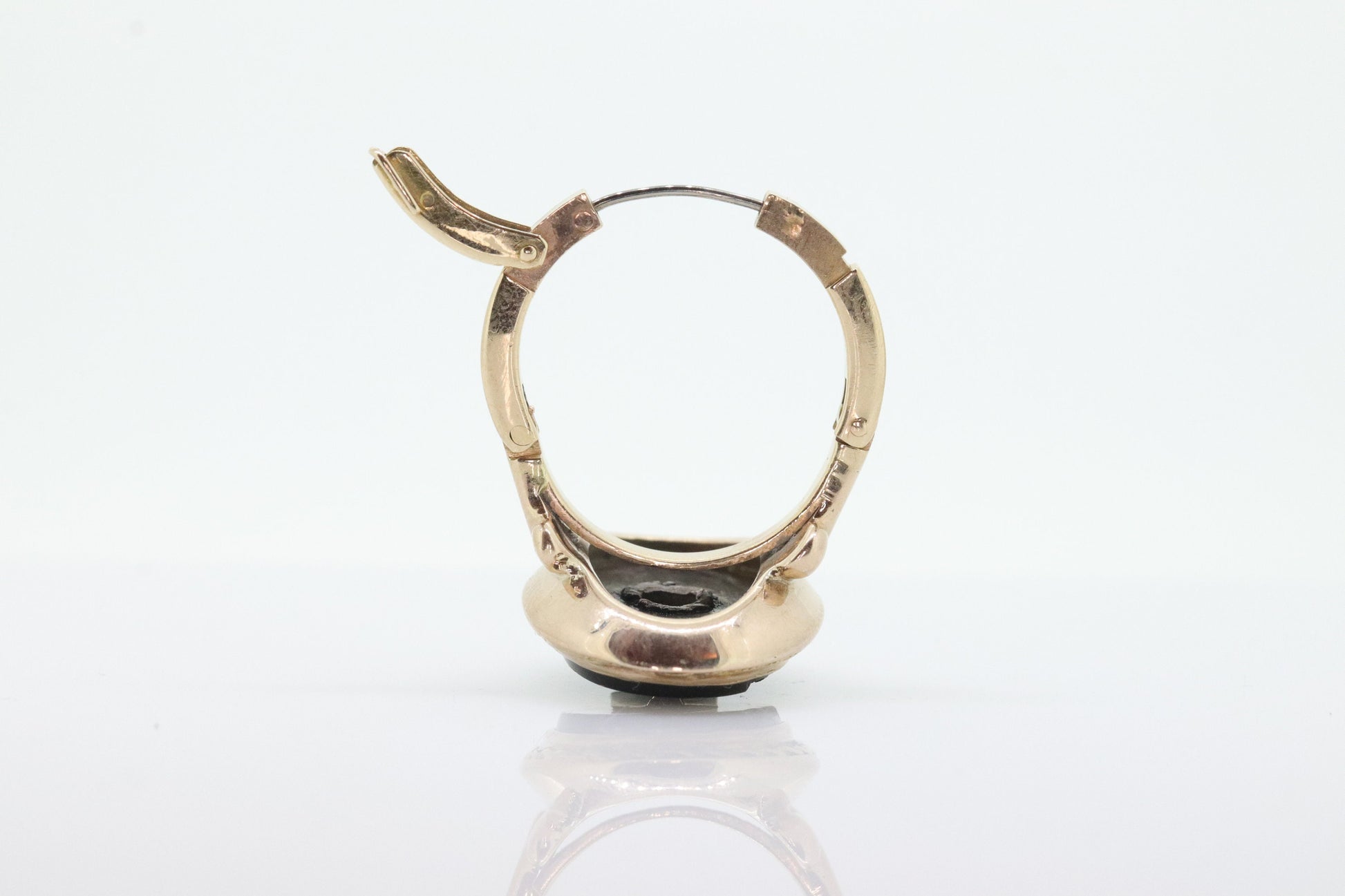 Onyx and Diamond Ring. Art Deco Onyx Bezel. 14k Gold Arthritic Knuckle Fit ring. Finger Fit 14k Shank. Adjustable Fat Knuckle ring. st(225)