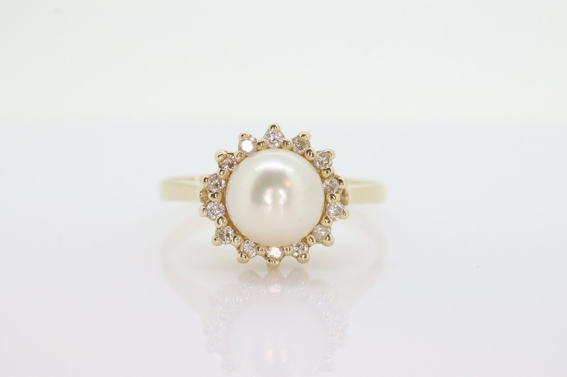 14k Pearl and Diamond Halo ring. 14k Yellow gold Solitaire Halo ring with AKOYA pearl st(92)