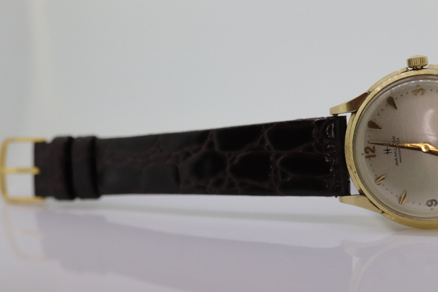 HAMILTON THIN o MATIC Watch. 14k Yellow Gold Round Hamilton wristwatch. Hamilton 956167 Mens watch.