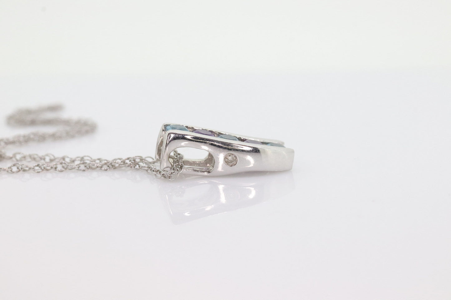14k Blue TOPAZ and Amethyst Pendant. High quality CANDY Journey pendant. Italian. 14k cable Chain Necklace. st(80)