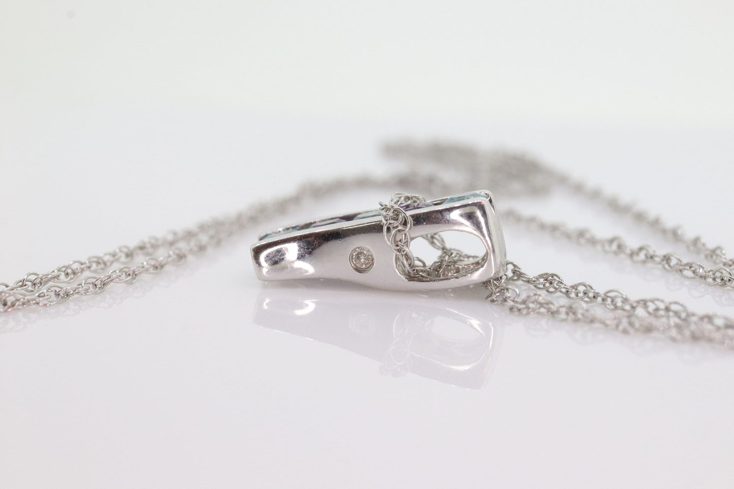 14k Blue TOPAZ and Amethyst Pendant. High quality CANDY Journey pendant. Italian. 14k cable Chain Necklace. st(80)