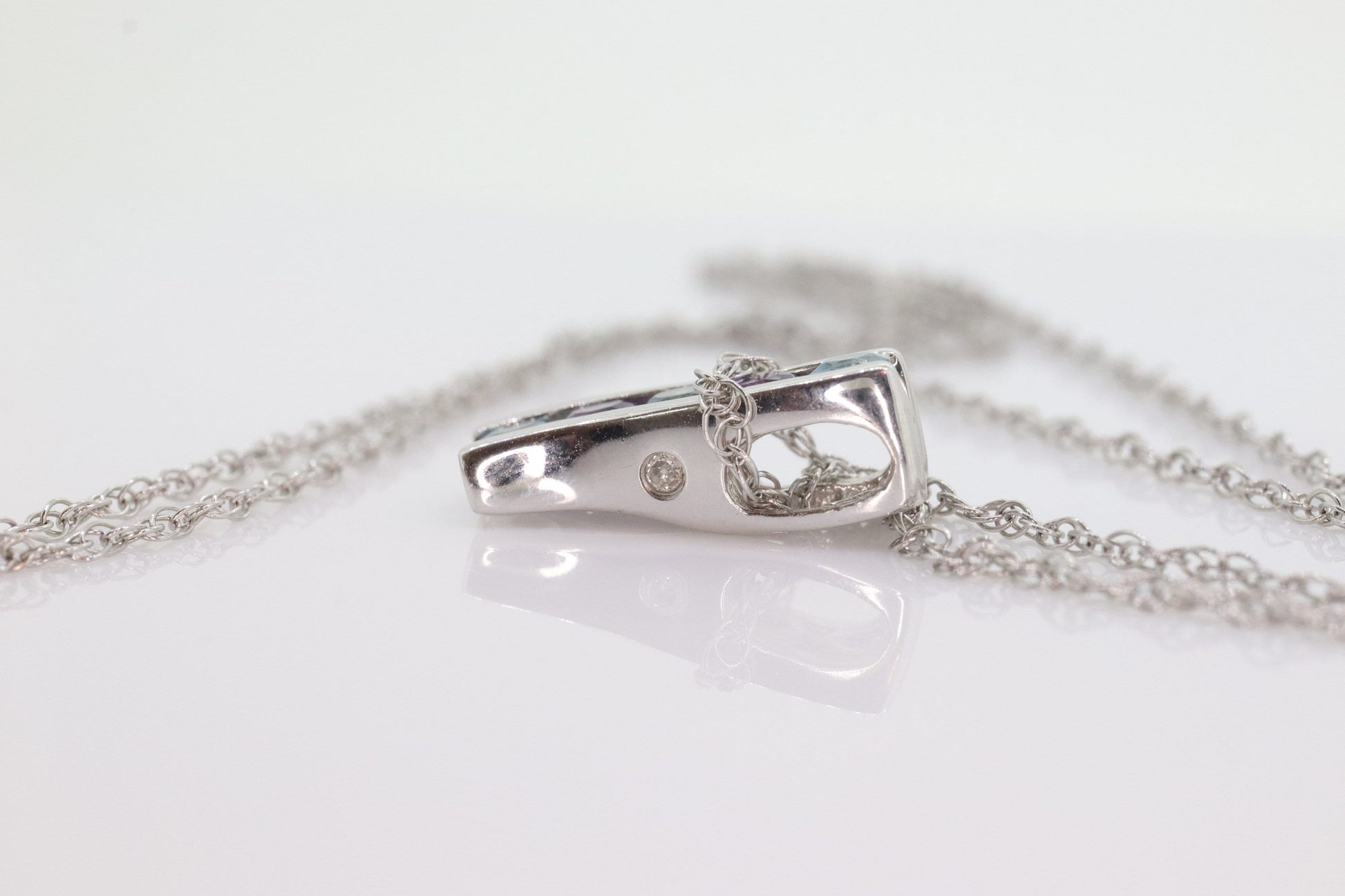 14k Blue TOPAZ and Amethyst Pendant. High quality CANDY Journey pendant. Italian. 14k cable Chain Necklace. st(80)