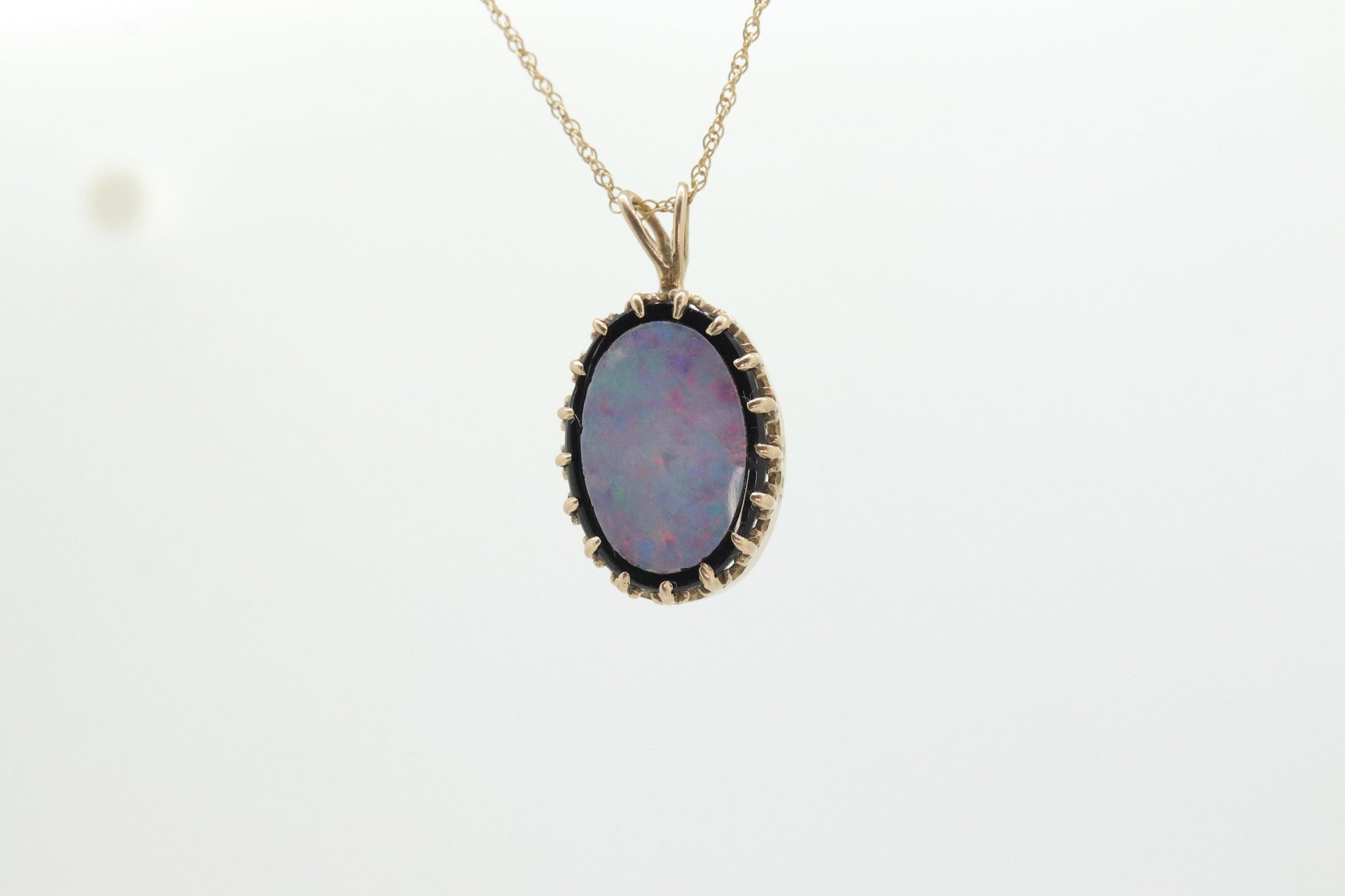 Opal Onyx Pendant. 14k Yellow Gold Medallion. Wonderful Opal Crown set. Opal and Onyx Doublet Pendant. (st198)