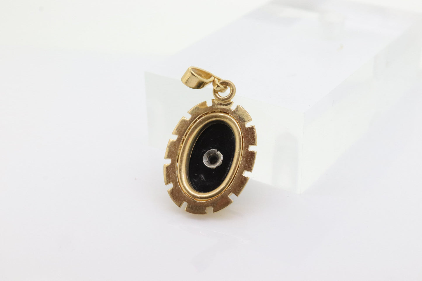 Onyx Pendant. Gold Filled 1/10 12k Art Deco Mourning Onyx Pendant for a necklace. oval Onyx Pendant. st(37)