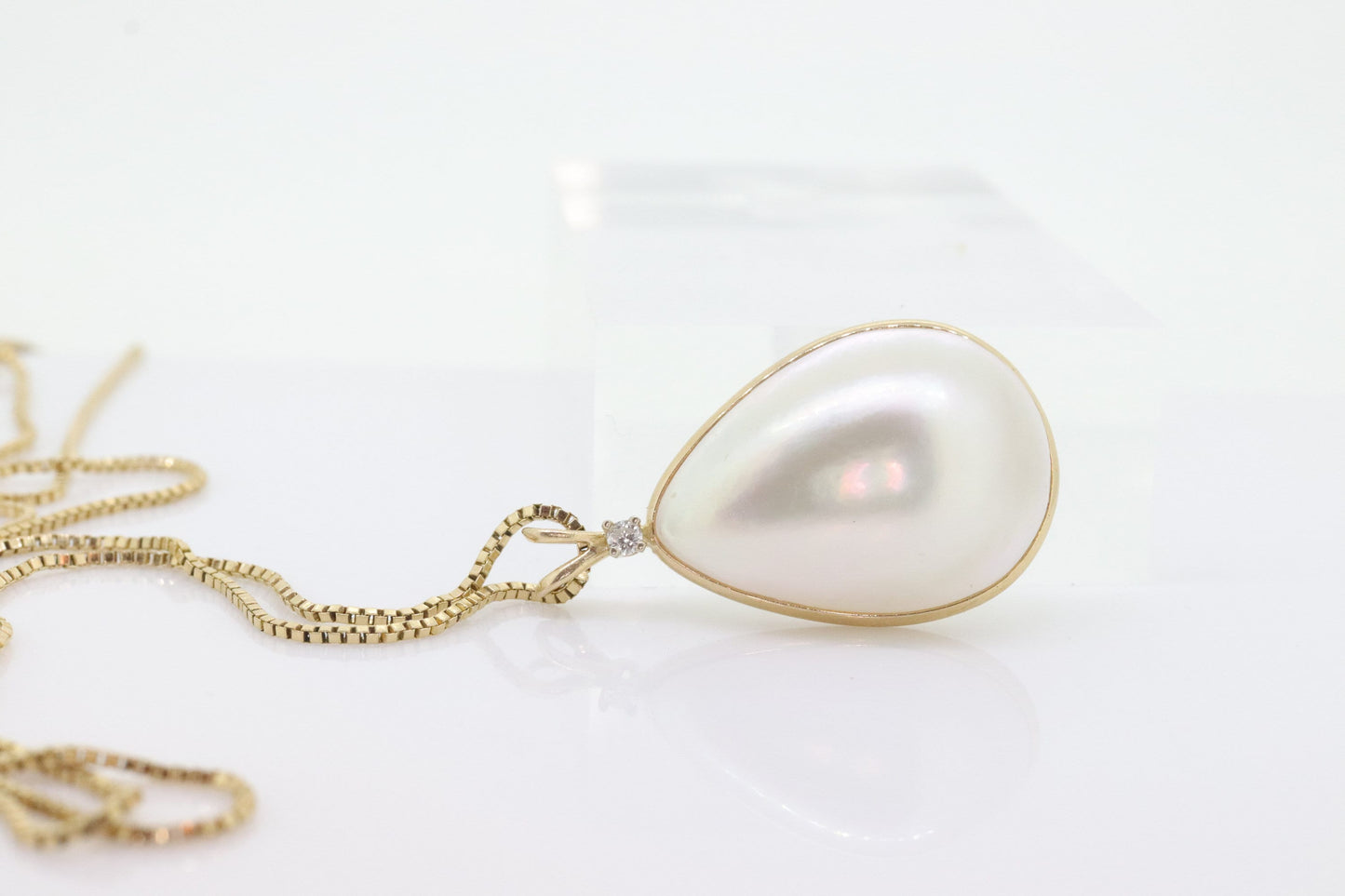 14k Large MABE Pearl Diamond Pendant. Leslies Jewelry Pendant. Mabe Pearl Drop pendant with box chain necklace. st(87)