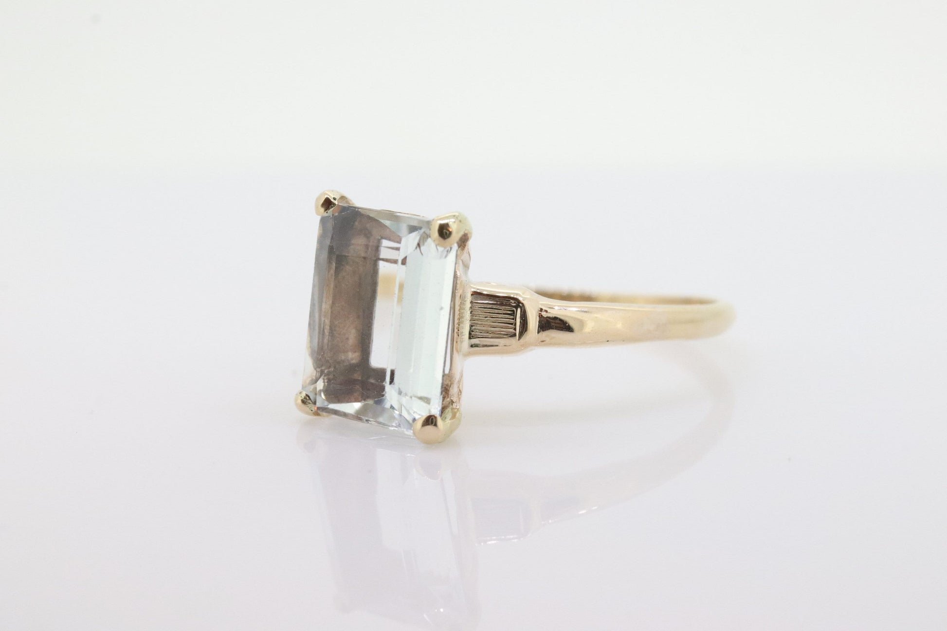 18k / 14K Aquamarine Solitaire ring. Genuine Natural Light Aquamarine Emerald cut gem. Vintage Aquamarine ring. st(98)